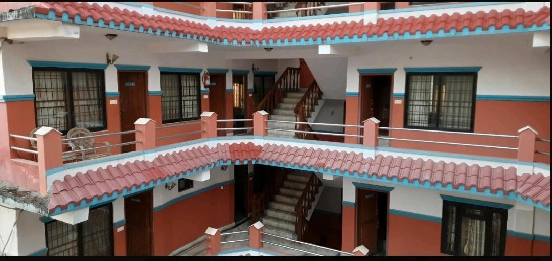 Hotel Lake N Yeti Pokhara Kültér fotó