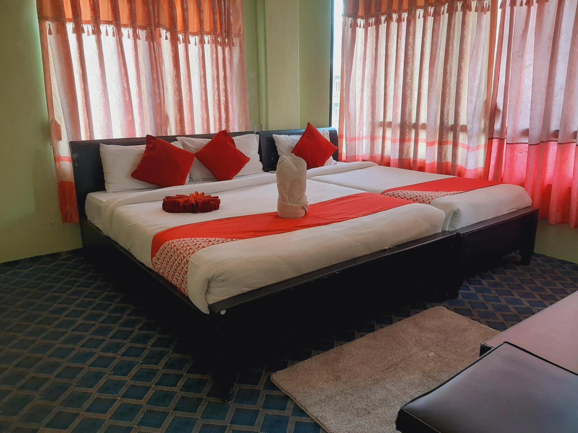 Hotel Lake N Yeti Pokhara Szoba fotó